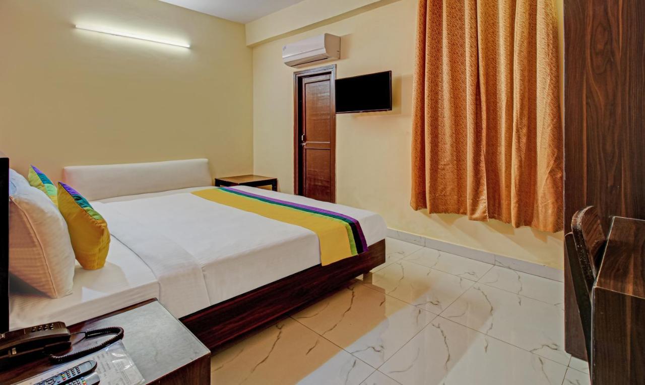Itsy Hotels Royal Monarch Gorakhpur Buitenkant foto