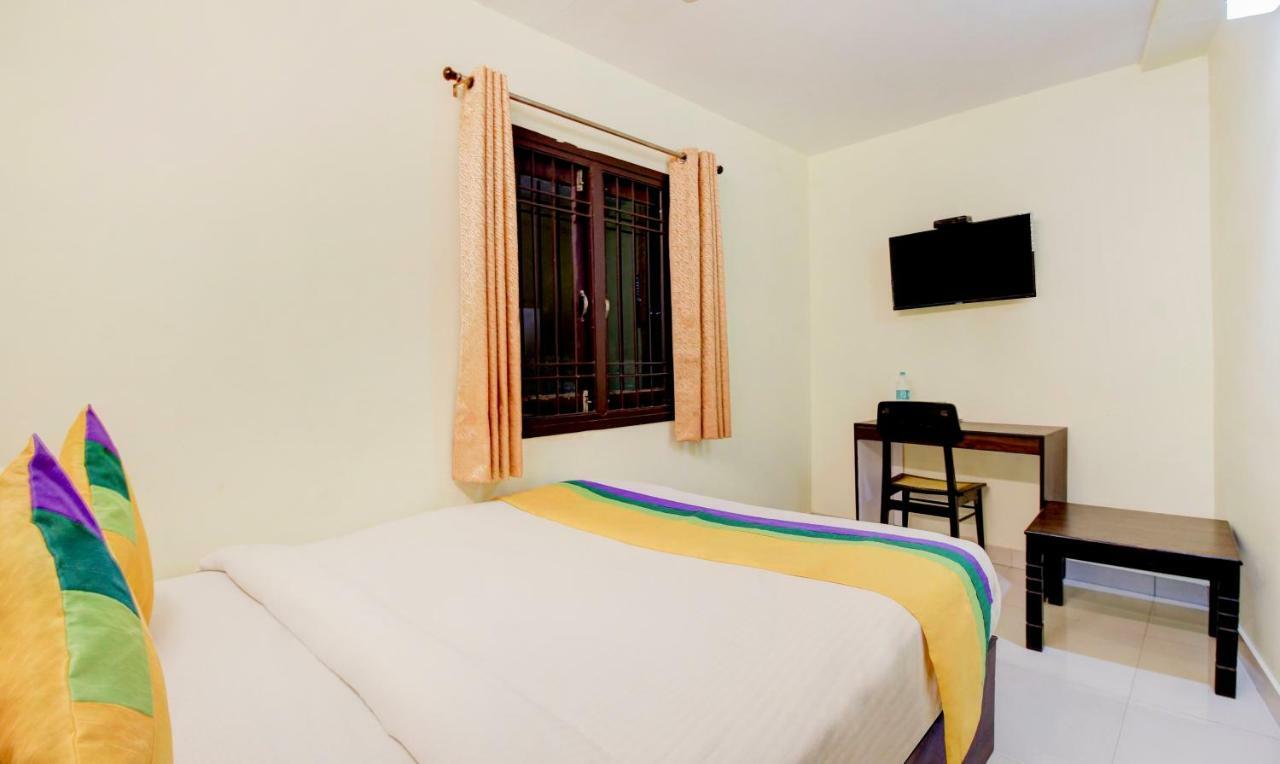 Itsy Hotels Royal Monarch Gorakhpur Buitenkant foto