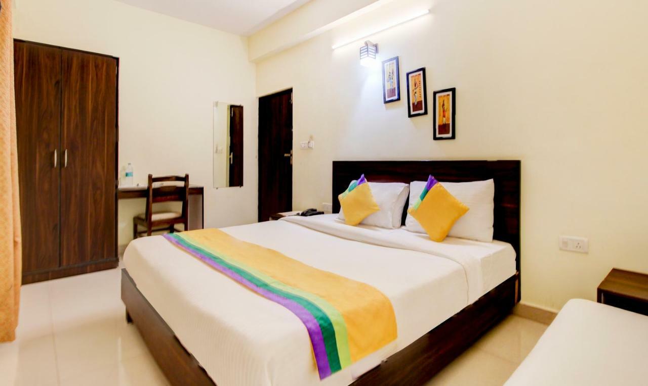 Itsy Hotels Royal Monarch Gorakhpur Buitenkant foto