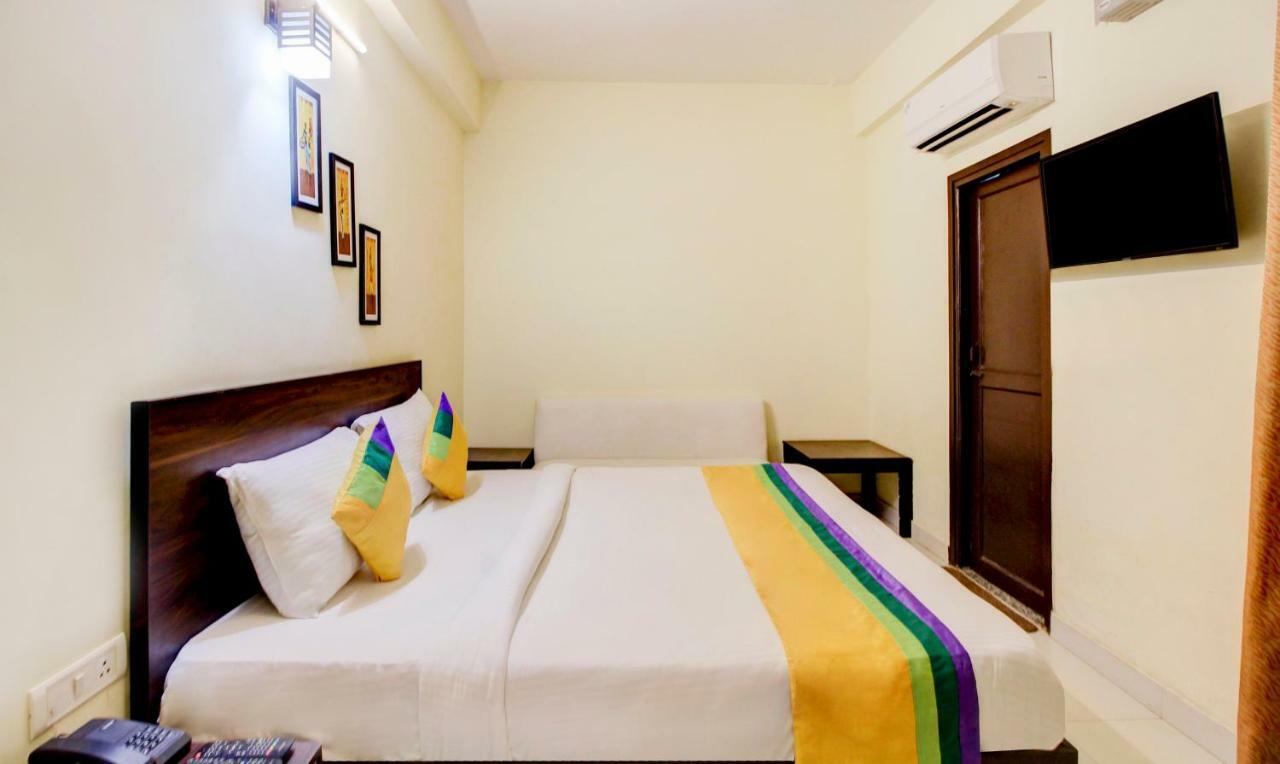 Itsy Hotels Royal Monarch Gorakhpur Buitenkant foto