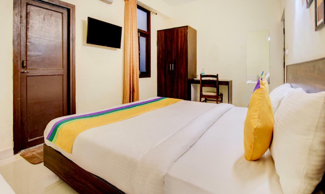 Itsy Hotels Royal Monarch Gorakhpur Buitenkant foto