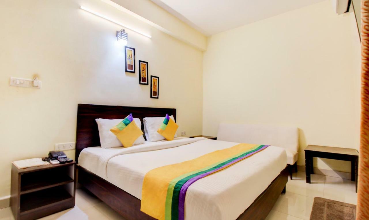 Itsy Hotels Royal Monarch Gorakhpur Buitenkant foto